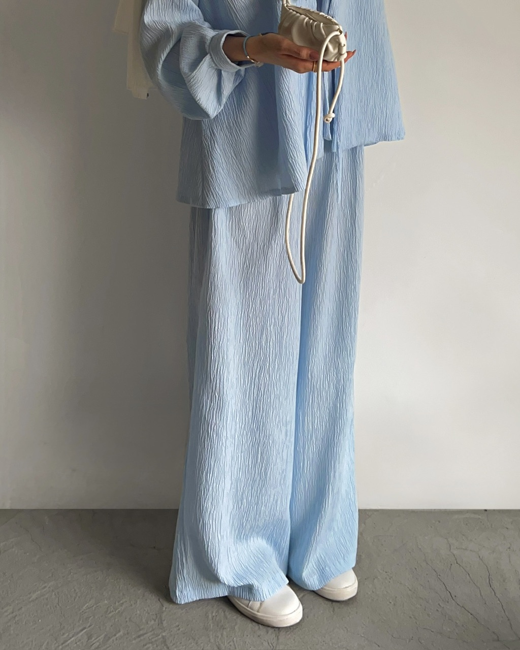 شلوار اَبــرا رنگ آبی