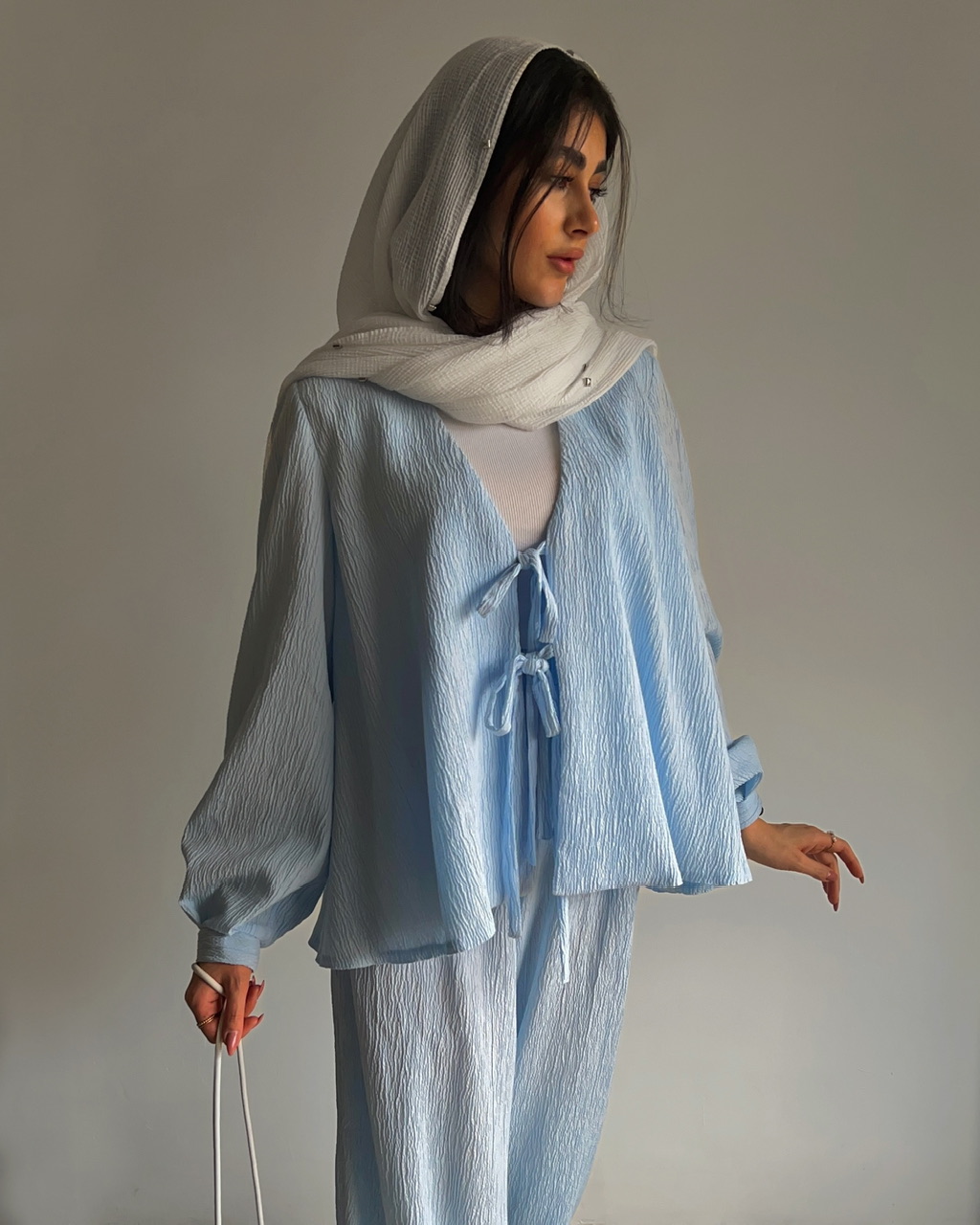 شومیز اَبـــرا رنگ آبی