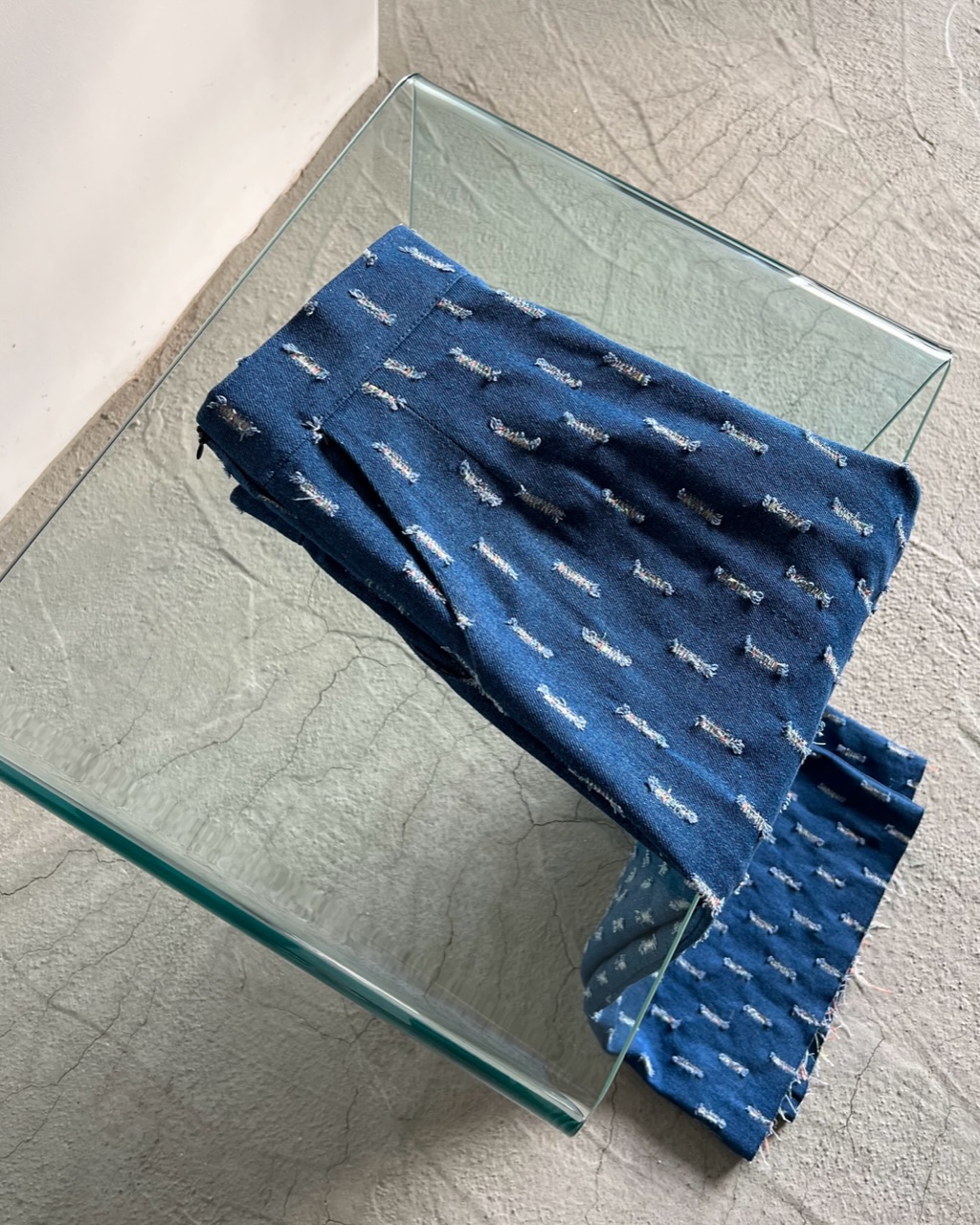 شلوار جین آوینا