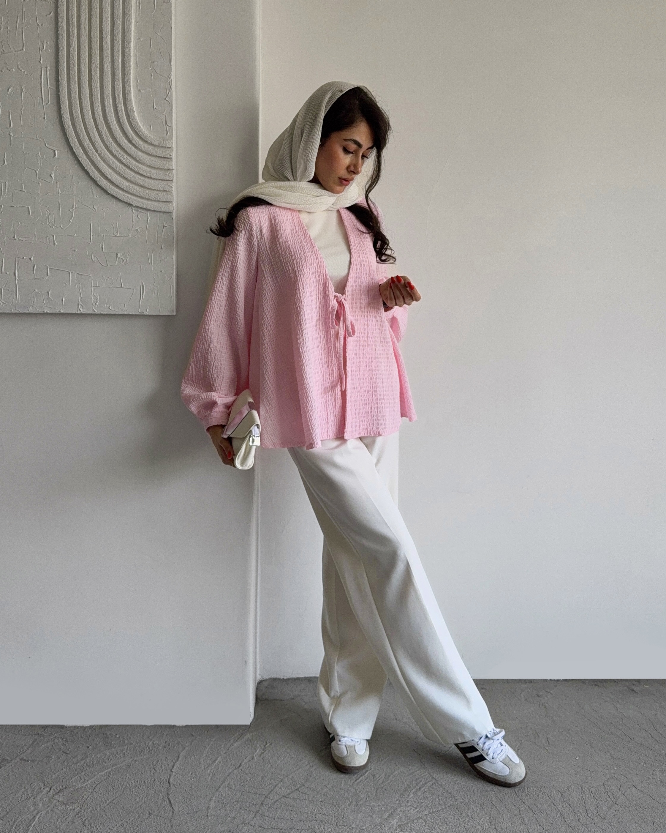 شومیـــز اَبرا